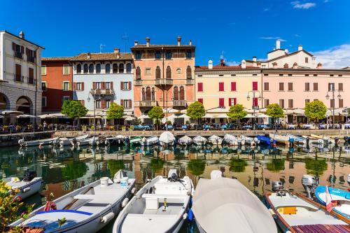 Centro storico di Desenzano del Garda dove poter vivere un'escape game urbano molto divertente