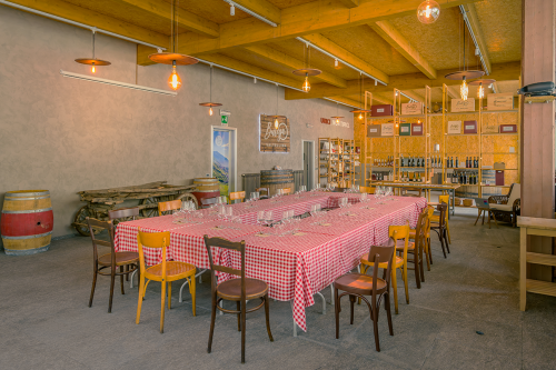 Cantina di degustazione di vini e di prodotti tipici della media Valtellina