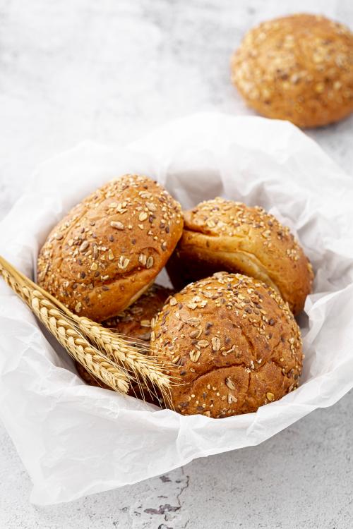 Pagnotte con i semi preparate durante il corso di cucina sui lievitati a Milano in Lombardia
